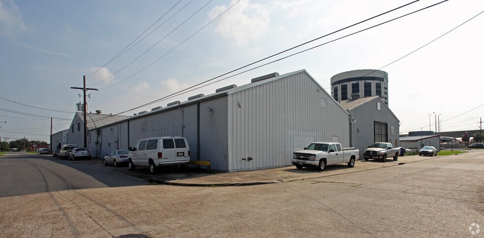 More Photos Of 1415 Whitney Ave, Gretna Warehouse For Sale