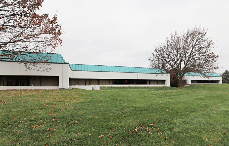 More Photos Of G4007 W Court St, Flint Office For Sale