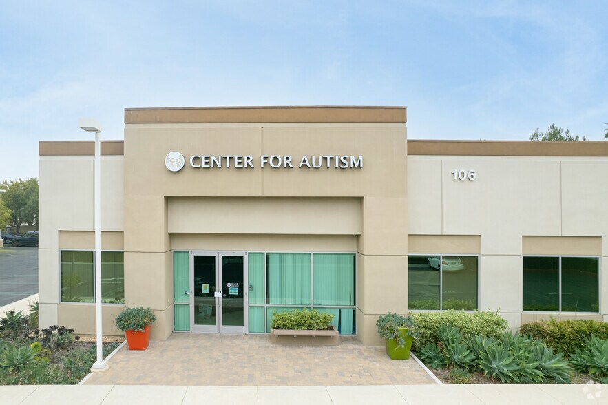 More Photos Of 108 Discovery, Irvine Office For Sale