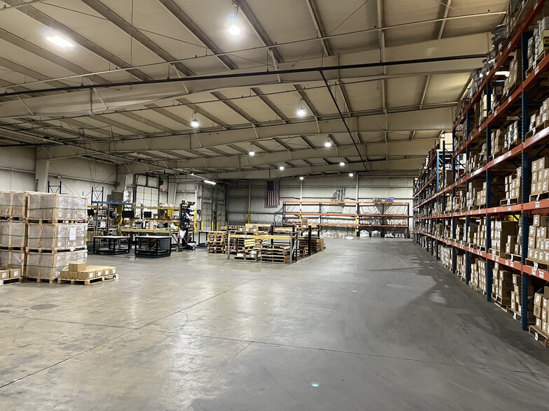 More Photos Of 2601-2609 28th St SW, Wyoming Manufacturing For Sale