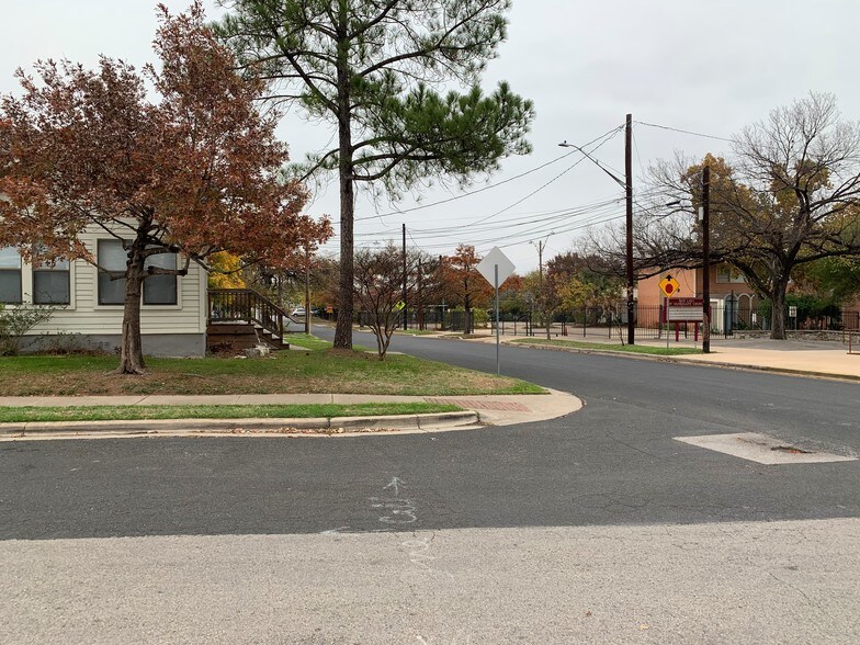 More Photos Of 900 Lydia St, Austin Office For Lease