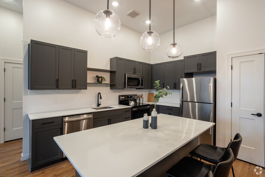 More Photos Of 75 Canal St, Manchester Apartments For Lease