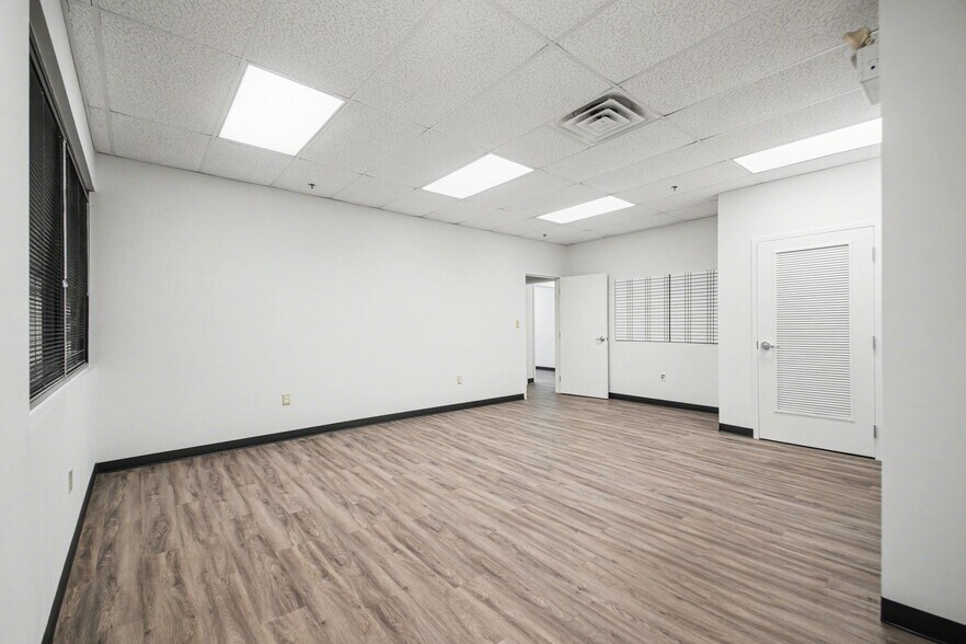 More Photos Of 4414 Lafayette Blvd, Fredericksburg Loft Creative Space For Lease