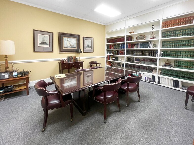 More Photos Of 205 Patton St, Danville Office For Lease