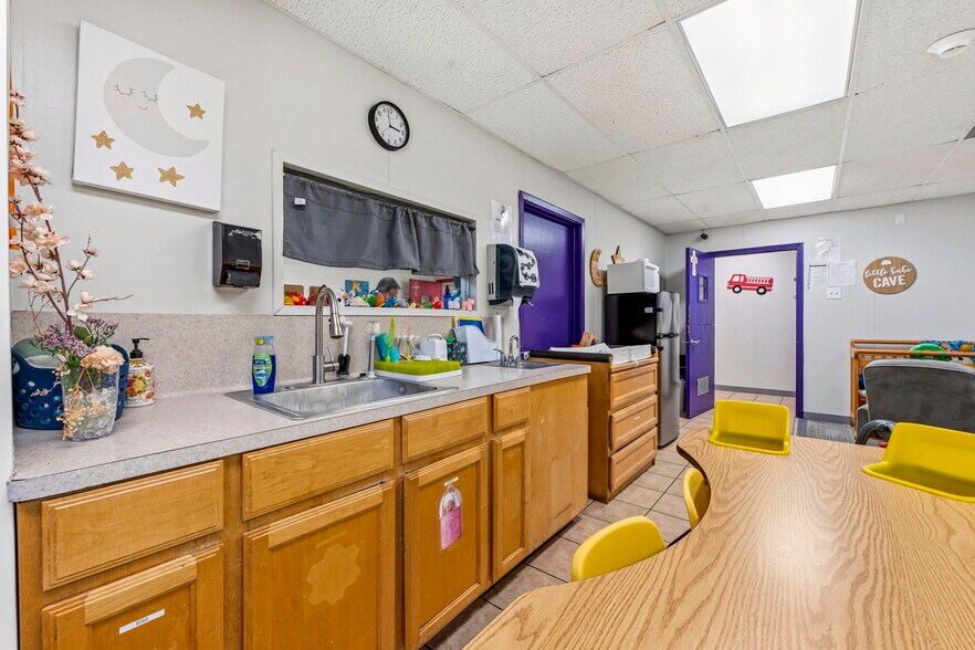 More Photos Of 16737 Sprawling Oaks Dr, Conroe Daycare Center For Sale