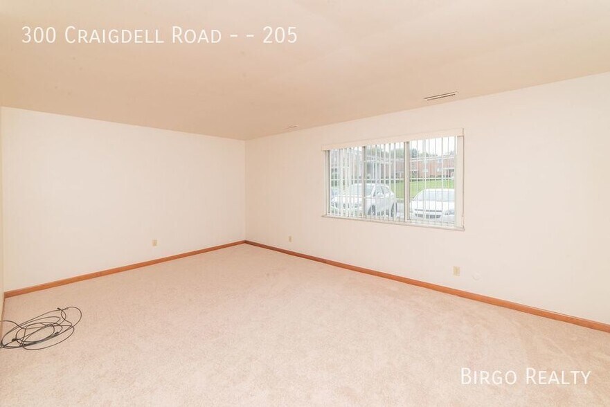 More Photos Of 300 Craigdell Rd, New Kensington Apartments For Sale