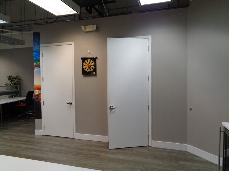 More Photos Of 1351 Sawgrass Corporate Pky, Sunrise Loft Creative Space For Lease