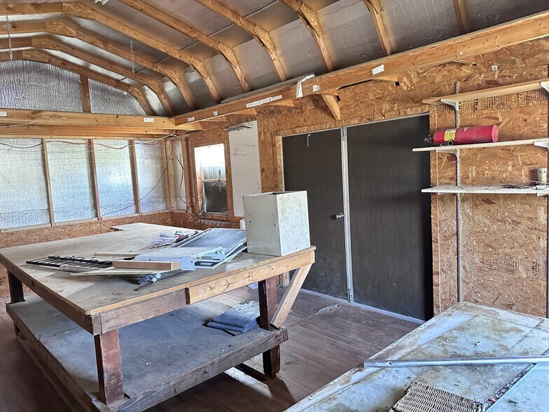 More Photos Of 2096 FM 21, Pittsburg Warehouse For Sale