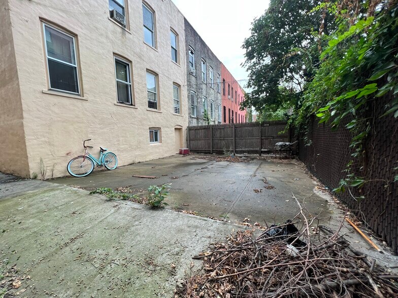 More Photos Of 321 Milford St, Brooklyn Apartments For Sale