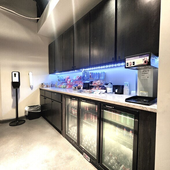 More Photos Of 817 NE 63rd St, Oklahoma City Office For Sale