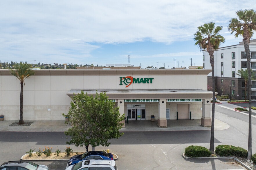 More Photos Of 1011-1021 N Tustin Ave, Anaheim Freestanding For Lease