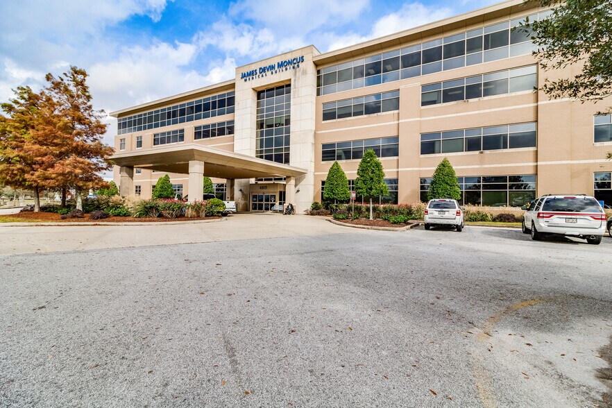 More Photos Of 4809 Ambassador Caffery Pky, Lafayette Medical For Lease