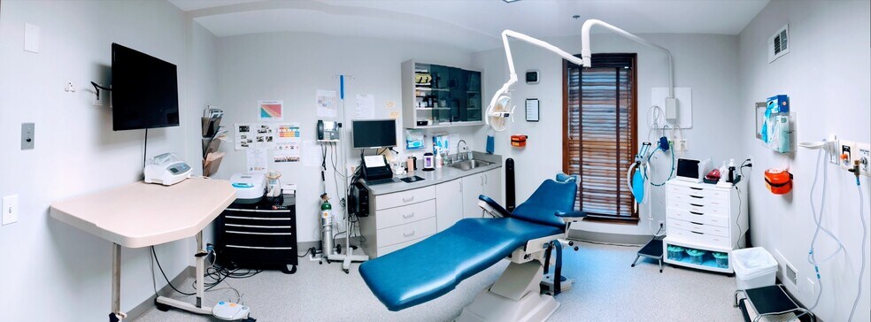 More Photos Of 4721 Chamblee Dunwoody Rd, Atlanta Medical For Lease