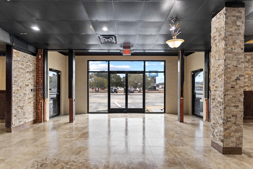 More Photos Of 720 E Oglethorpe Hwy, Hinesville Restaurant For Sale