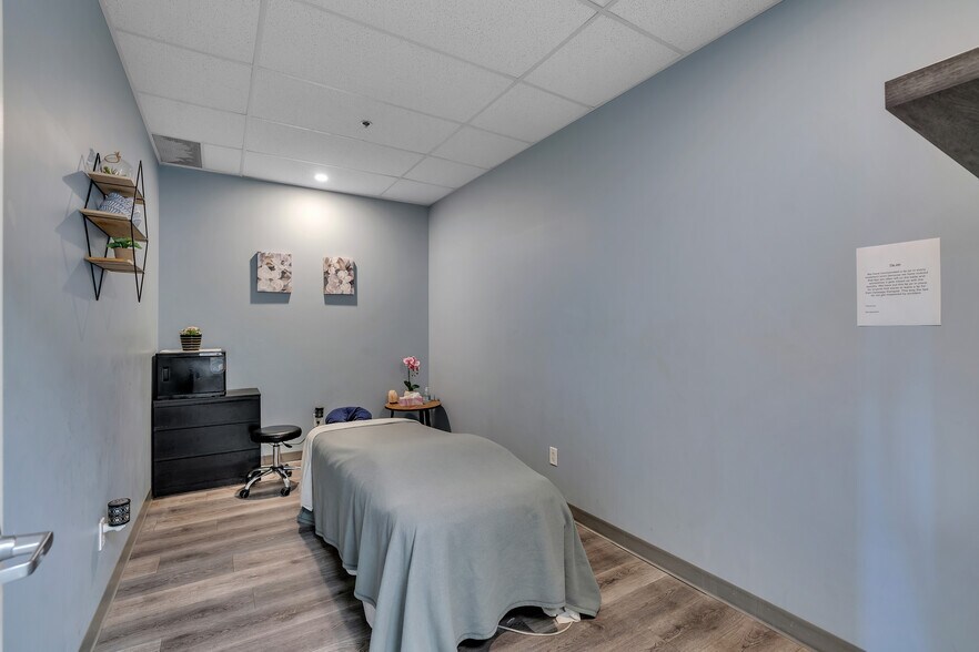 More Photos Of 20 Saddlestone Dr, Calgary Storefront Retail Office For Sale