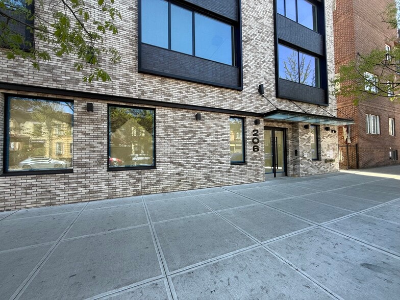 More Photos Of 206 Ditmas Ave, Brooklyn Office For Lease