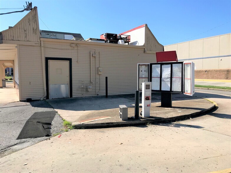 More Photos Of 954 Main St, Southaven Fast Food For Sale