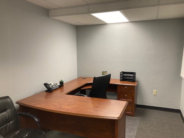 More Photos Of 1746-1750 Lyter Dr, Johnstown Storefront Retail Office For Lease