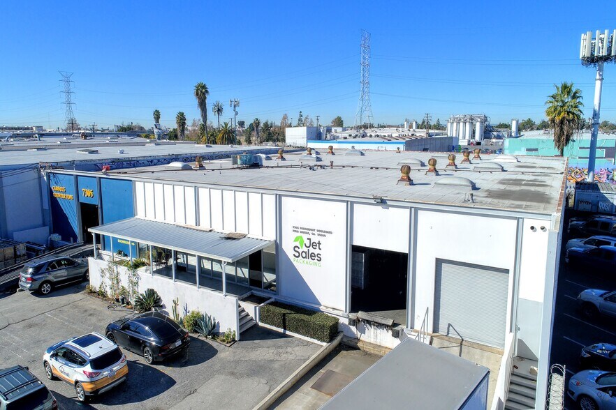 More Photos Of 7305 Paramount Blvd, Pico Rivera Industrial For Sale