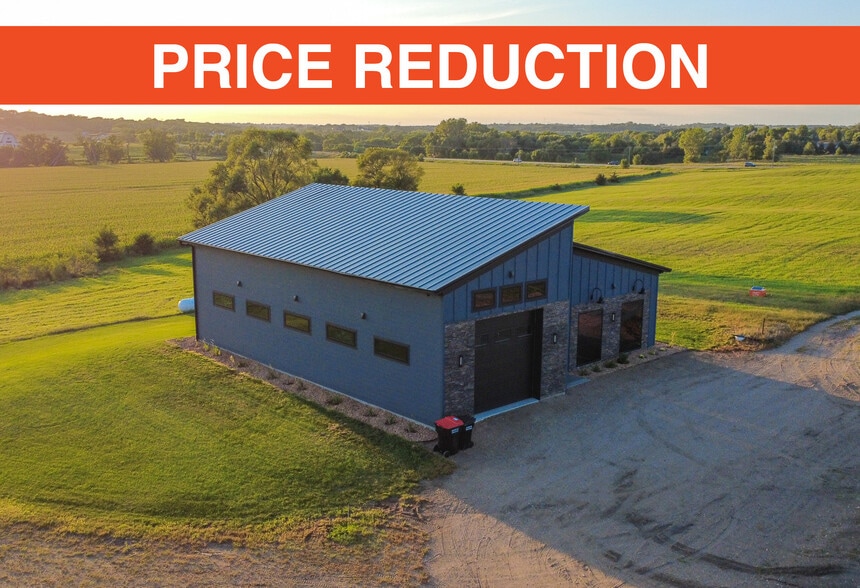 Primary Photo Of 26655 481st Ave, Brandon Flex For Sale