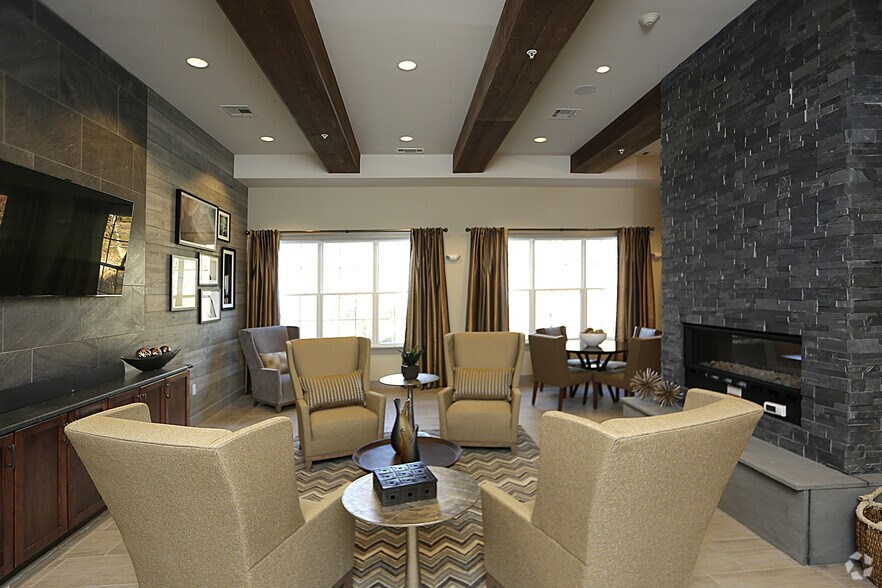 More Photos Of 4 Berry St, North Andover Apartments For Lease