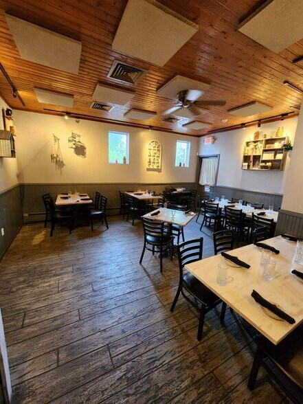 More Photos Of 234 Western Ave, Albany Restaurant For Sale