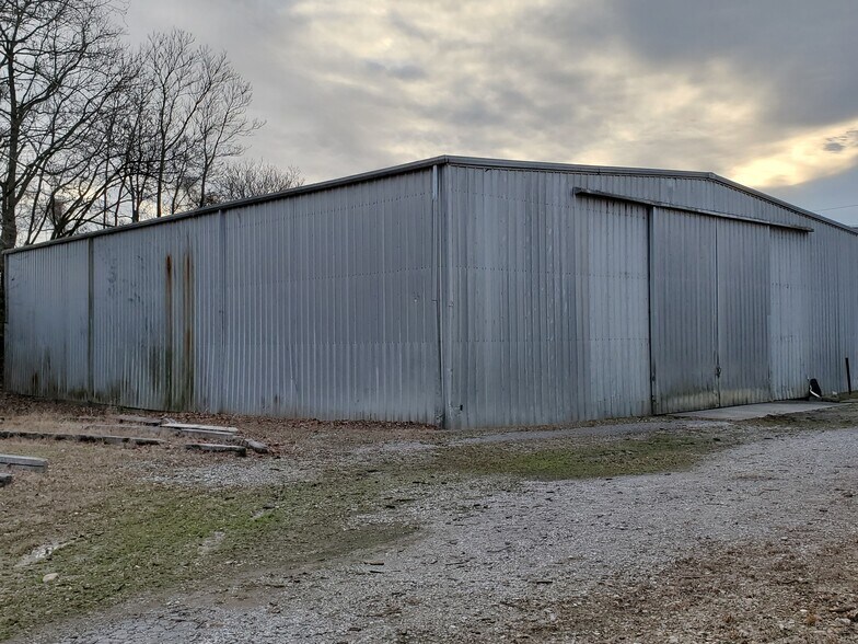 More Photos Of 301 Depot St, McMinnville Manufacturing For Sale