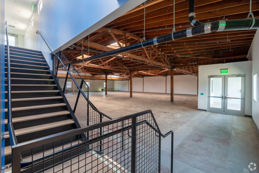 More Photos Of 5380 Alhambra Ave, Los Angeles Research And Development For Lease