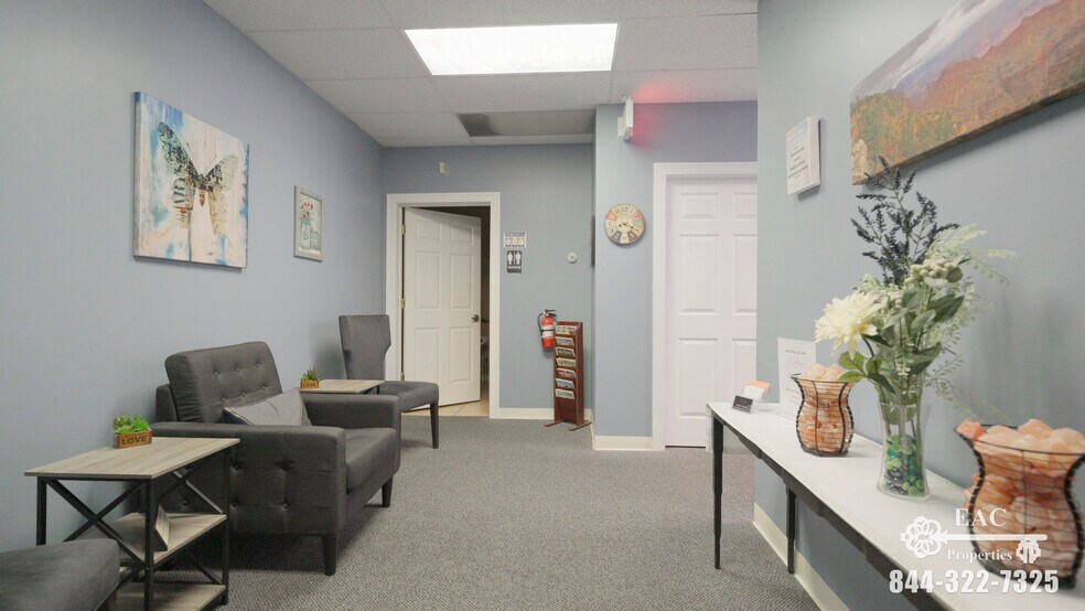More Photos Of 238 Monroe Tpke, Monroe Medical For Lease