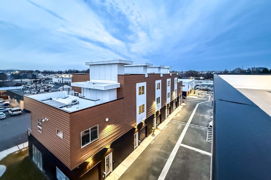 More Photos Of 212 N Elm St, Kennewick Apartments For Lease