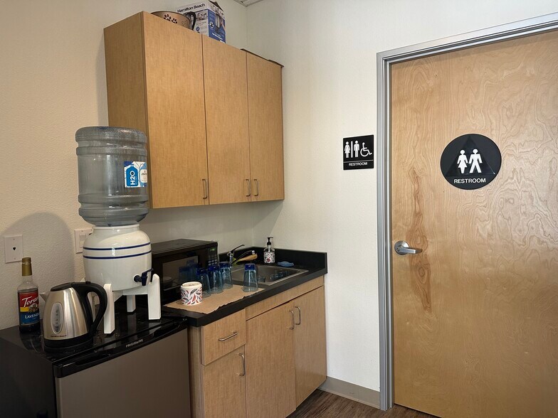 More Photos Of 730-732 3rd St, Davis Storefront Retail Office For Lease