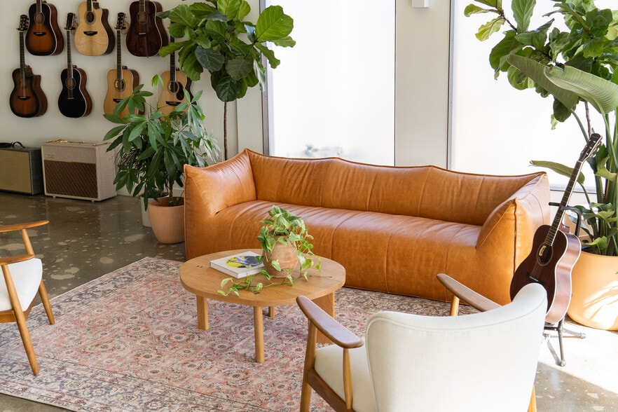 More Photos Of 12101 Venice Blvd, Los Angeles Loft Creative Space For Lease