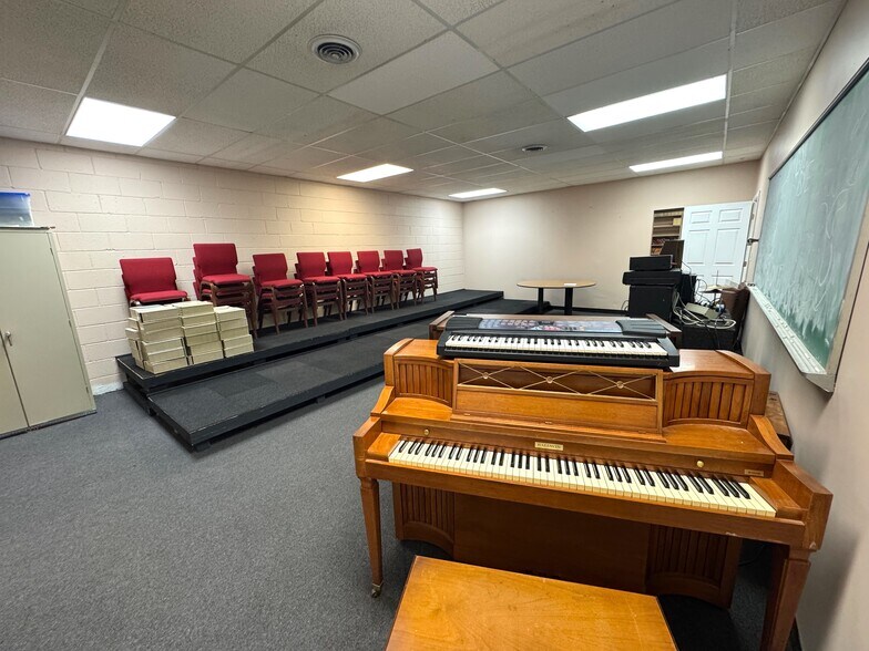 More Photos Of 3715 Bright Star Rd, Douglasville Religious Facility For Sale