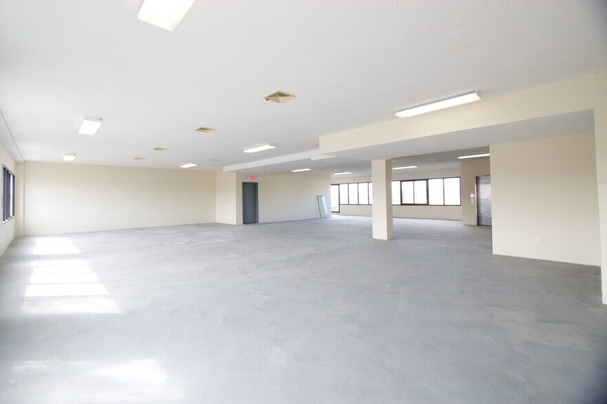 More Photos Of 1957-1959 49th St, Long Island City Loft Creative Space For Sale