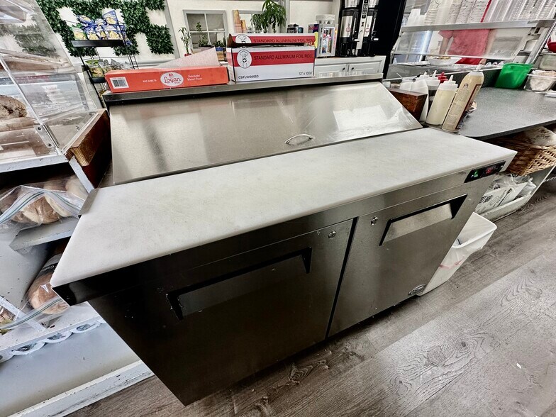 More Photos Of 229 Mill St, Greenwich General Retail For Sale