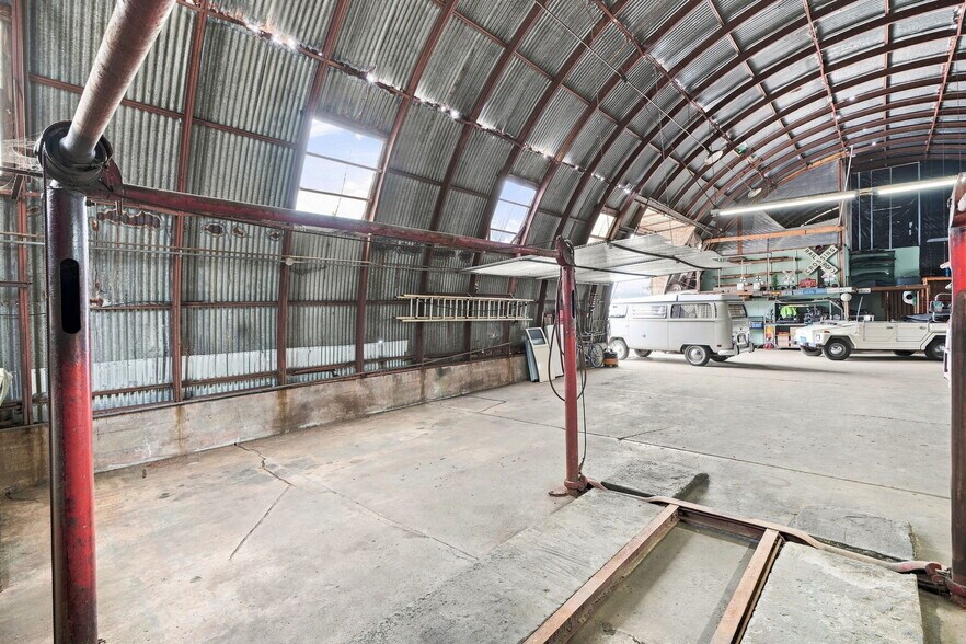More Photos Of 119 Dewey St, Pacific Grove Auto Repair For Sale