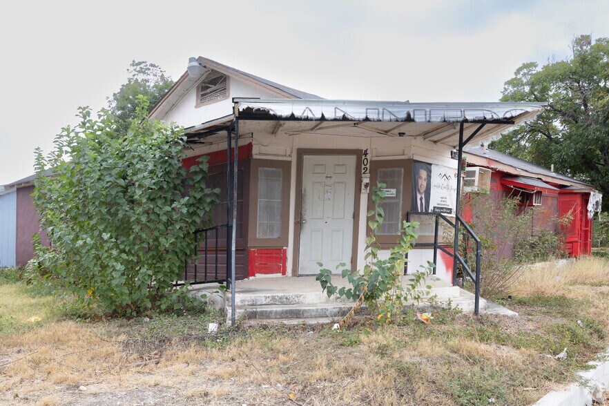 Primary Photo Of 402 Bynum Ave, San Antonio Religious Facility For Sale