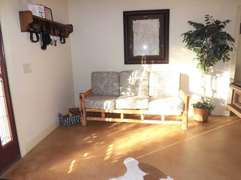 More Photos Of 4449 Highway 90, Alleyton Office For Lease