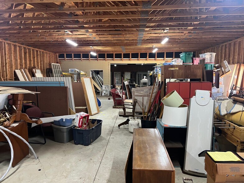 More Photos Of 8 Mashburn St, Hawkinsville Coworking Space