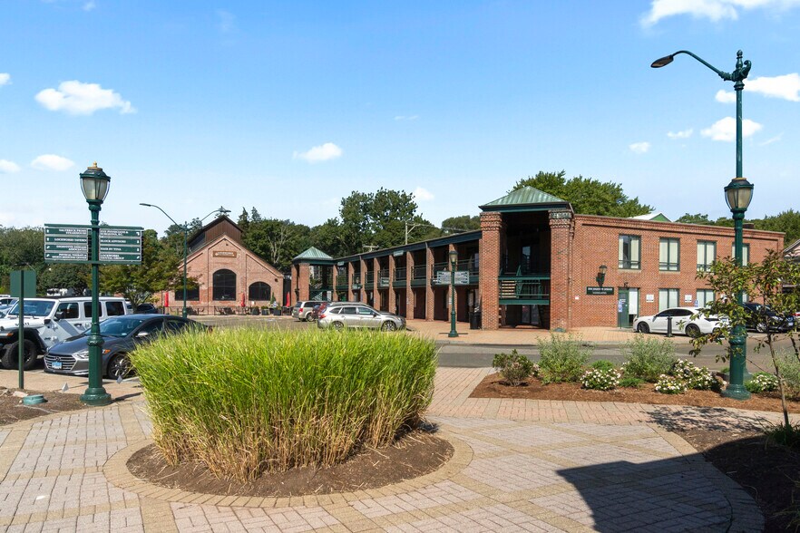 More Photos Of 1180-1236 Main St, Branford Unknown For Lease