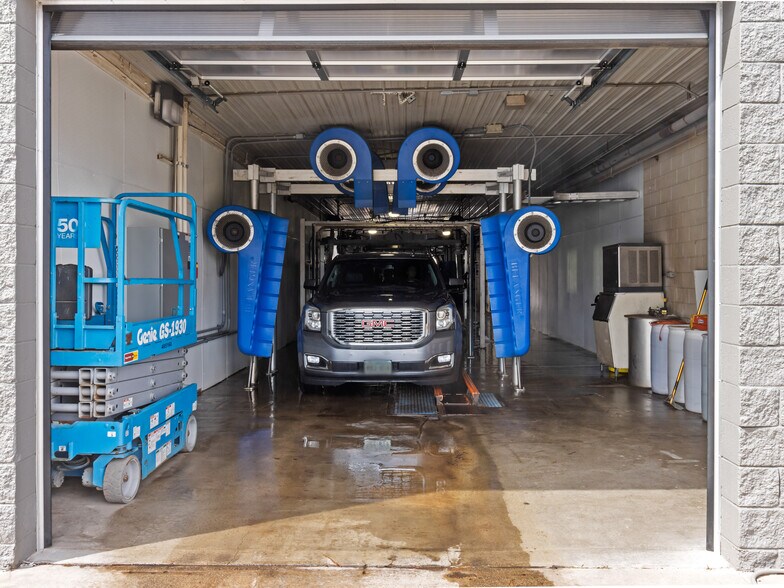 More Photos Of 534 S Saint Vrain Ave, Estes Park Service Station For Sale