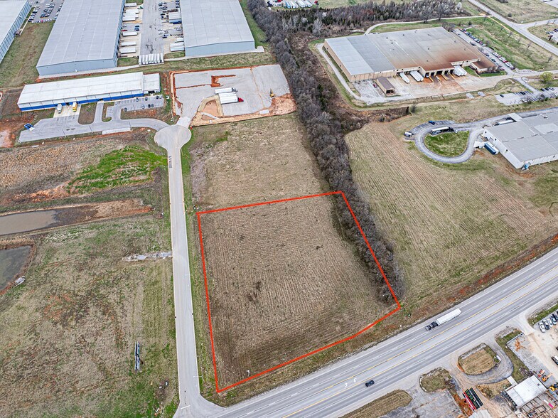 More Photos Of Nashville Rd. Logistics Ct., Bowling Green Land For Sale