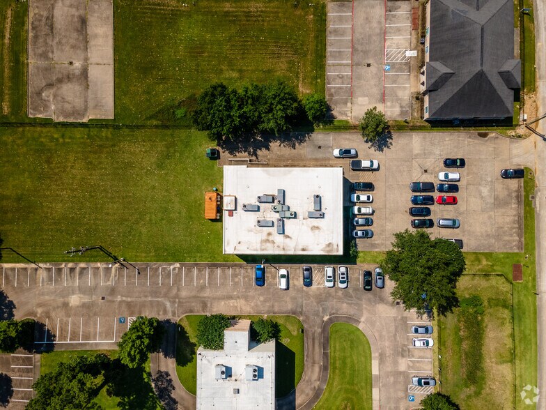 More Photos Of 17510 Red Oak Dr, Houston Office For Sale