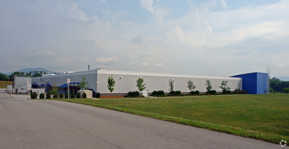 More Photos Of 2797 Frontage Rd NW, Roanoke Manufacturing For Sale
