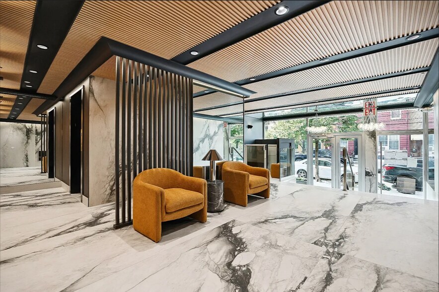 More Photos Of 184 Eagle St, Brooklyn Apartments For Lease