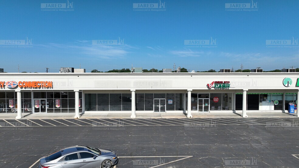 More Photos Of 100 Hall St, Coffeyville Unknown For Lease