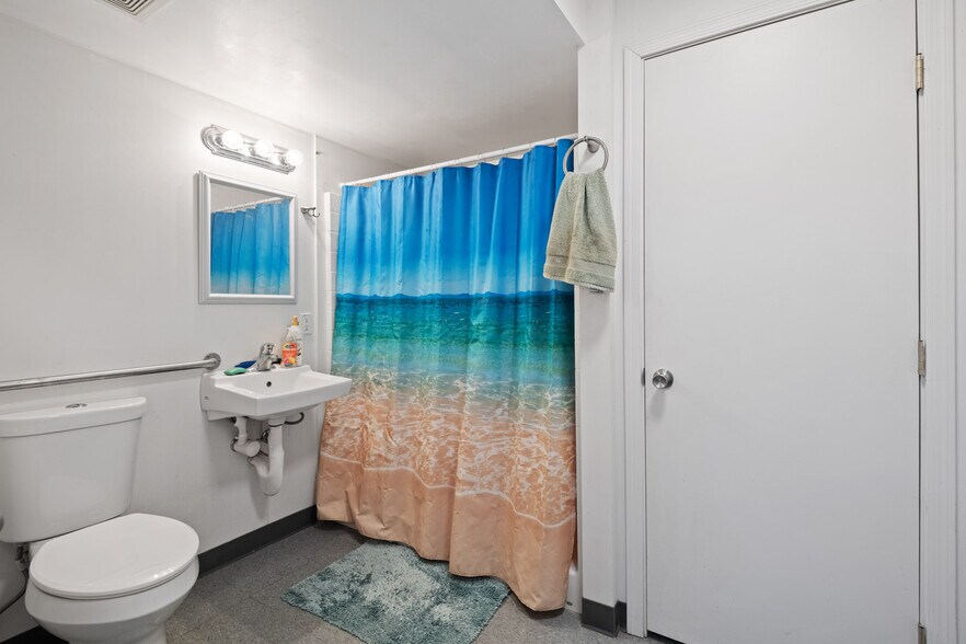 More Photos Of 1923 Courtwright Rd, Mohave Valley Warehouse For Sale