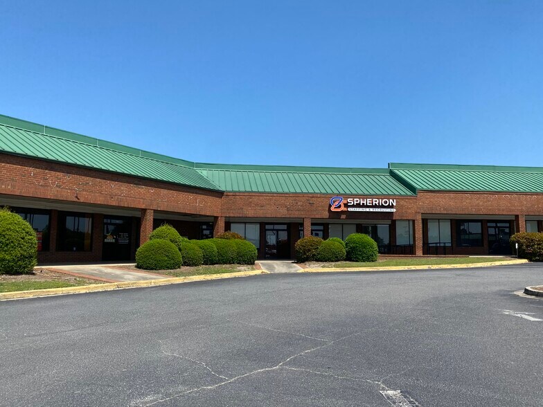 More Photos Of 311 Ga Highway 49 N, Byron Unknown For Lease