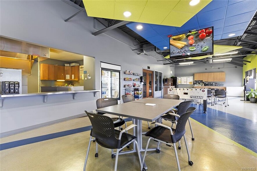 More Photos Of 2350 N Forest Rd, Getzville Office For Lease