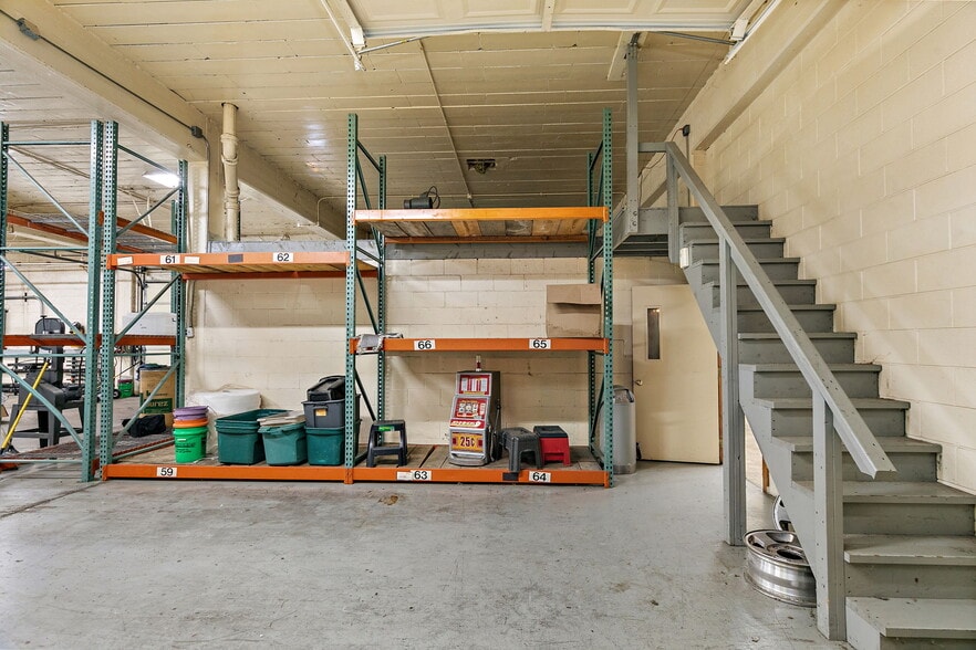 More Photos Of 303 Elgin Ave, Elgin Industrial For Sale